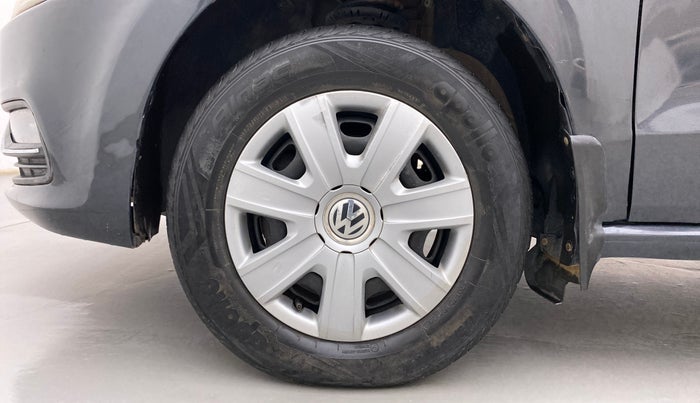2019 Volkswagen Polo TRENDLINE 1.0L, Petrol, Manual, 49,049 km, Left Front Wheel