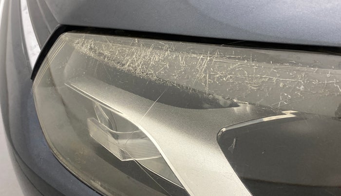 2019 Volkswagen Polo TRENDLINE 1.0L, Petrol, Manual, 49,049 km, Left headlight - Minor scratches