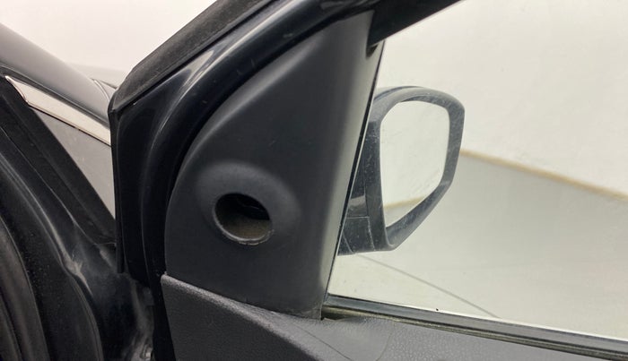 2019 Volkswagen Polo TRENDLINE 1.0L, Petrol, Manual, 49,049 km, Right rear-view mirror - ORVM knob broken and not working