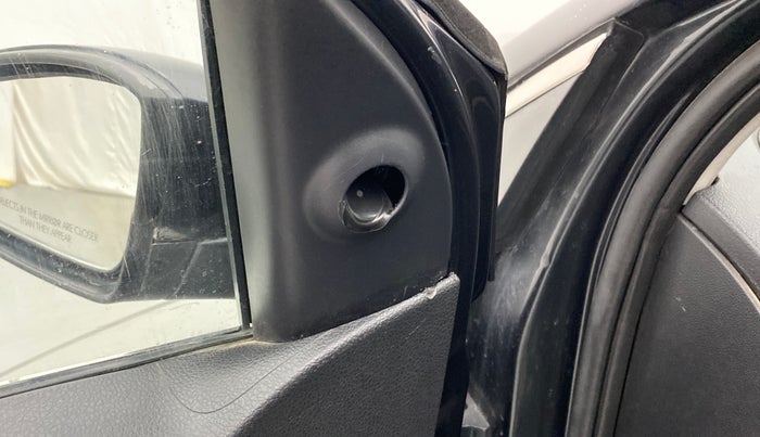 2019 Volkswagen Polo TRENDLINE 1.0L, Petrol, Manual, 49,049 km, Left rear-view mirror - ORVM knob broken and not working