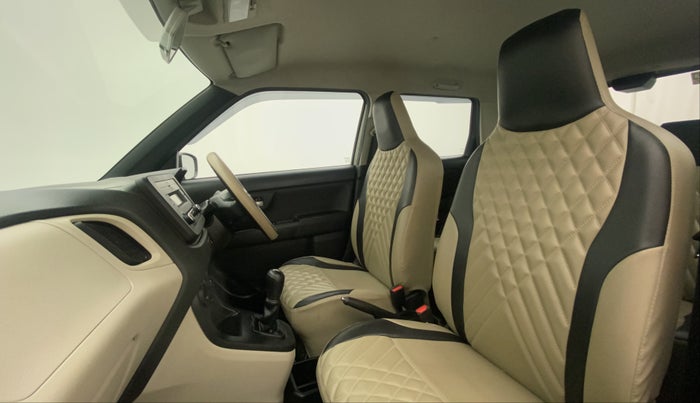 2021 Maruti New Wagon-R VXI 1.0, Petrol, Manual, 11,848 km, Right Side Front Door Cabin