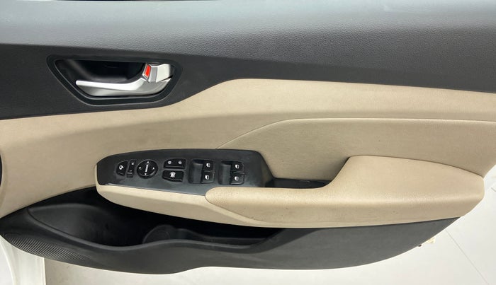 2020 Hyundai Verna SX(O) PETROL MT, Petrol, Manual, 12,416 km, Driver Side Door Panels Control