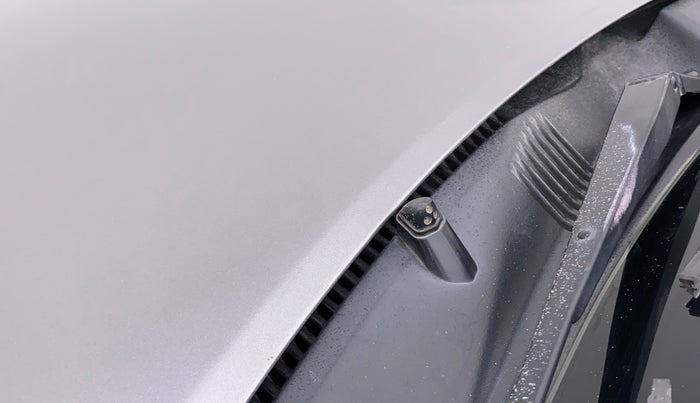 2015 Maruti Swift VXI, Petrol, Manual, 39,837 km, Front windshield - Wiper nozzle not functional