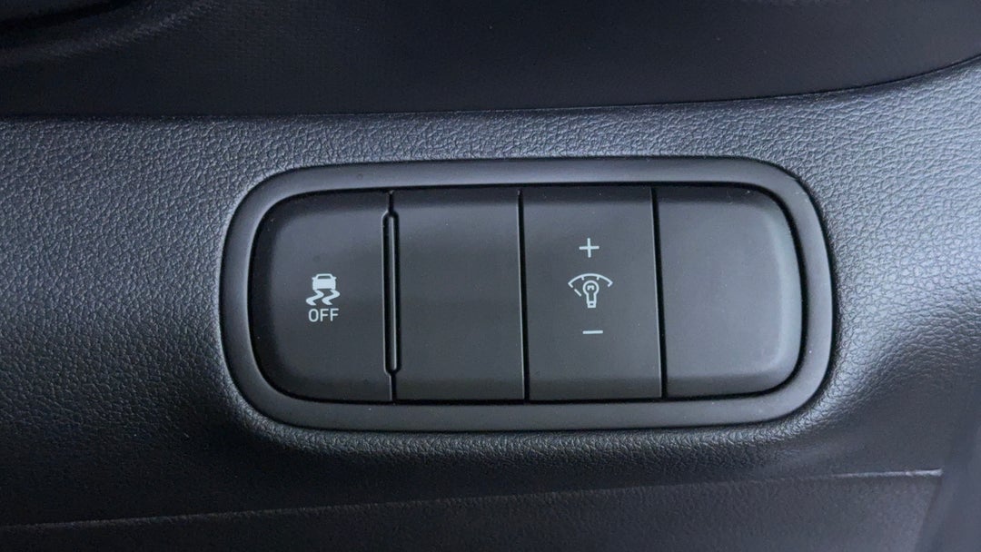 2023 Hyundai Venue Venue, Automatic, 57413 km, Utility Switches/Buttons