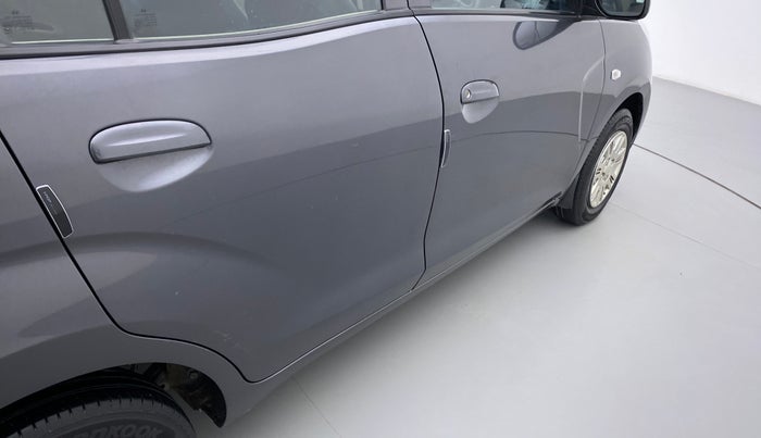 2019 Hyundai NEW SANTRO 1.1 MAGNA MT, Petrol, Manual, 22,871 km, Right rear door - Minor scratches
