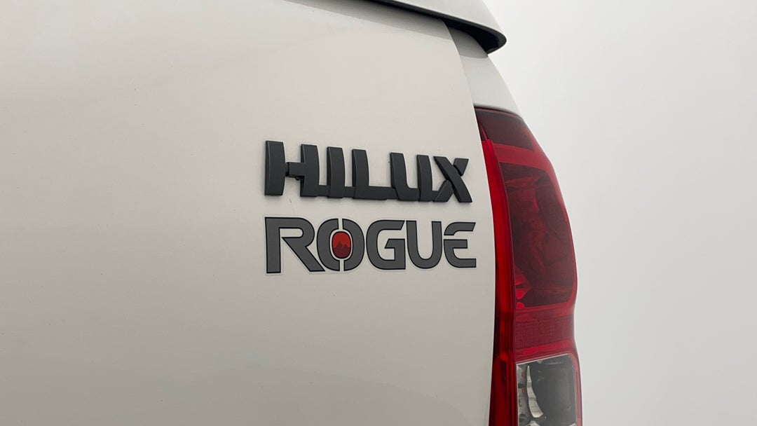 Badge (Boot Right Side)