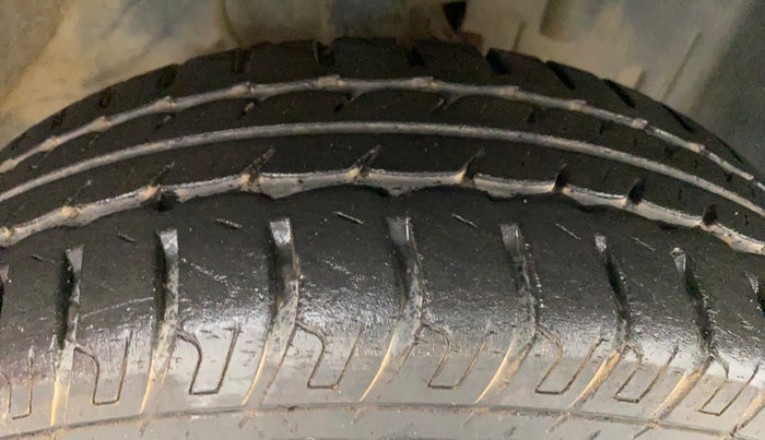 2016 Datsun Go Plus A, Petrol, Manual, 36,808 km, Right Front Tyre Tread