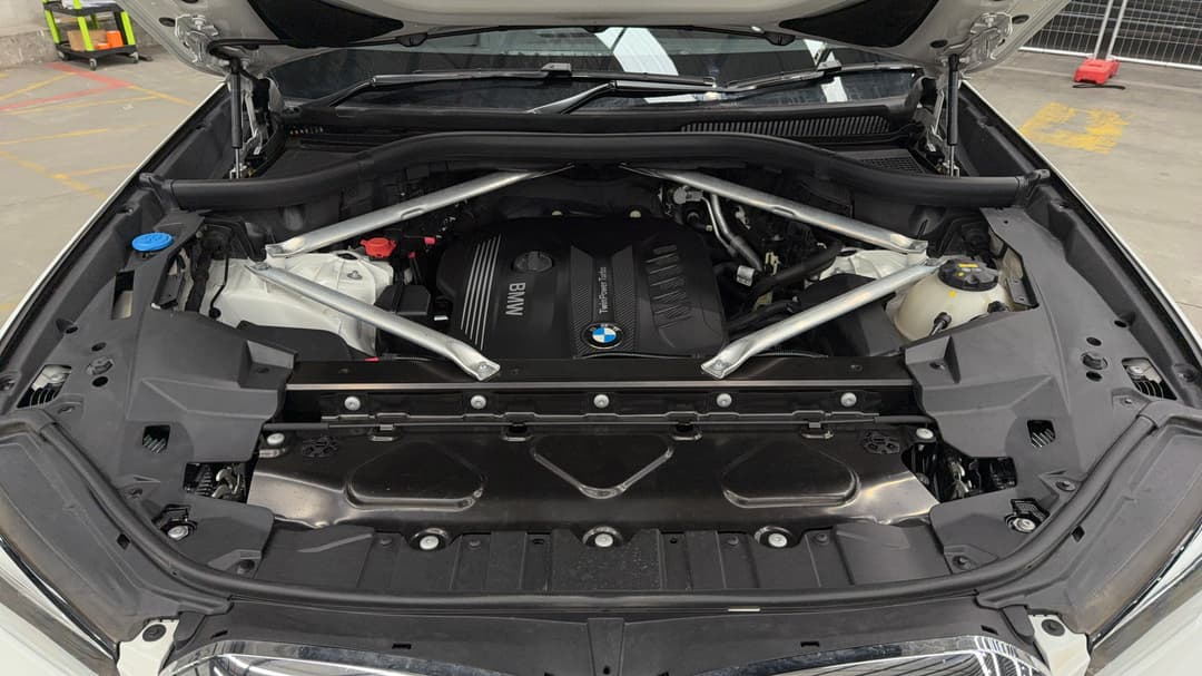 2021 BMW X5 xDrive30d M Sport, Automatic, 51454 km, Open Bonnet (Engine)