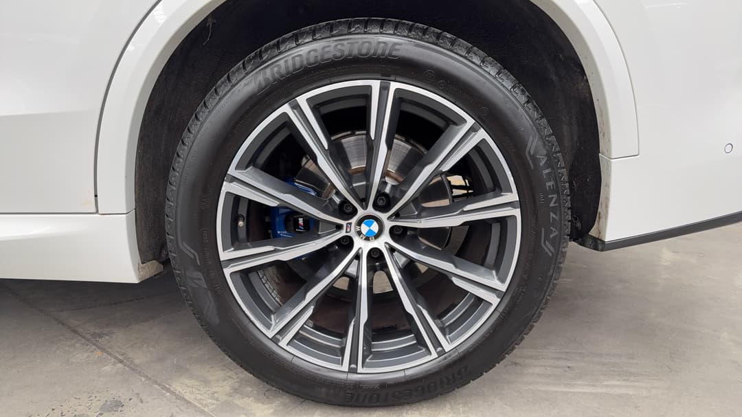 2021 BMW X5 xDrive30d M Sport, Automatic, 51454 km, Left Rear Wheel