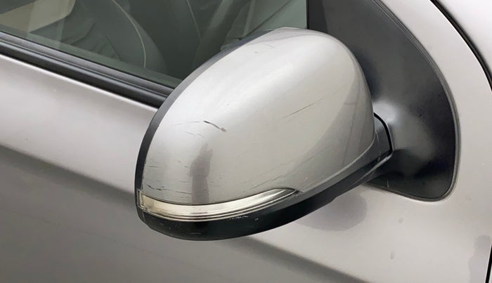 2013 Hyundai i20 MAGNA (O) 1.2, Petrol, Manual, 94,424 km, Right rear-view mirror - Indicator light has minor damage