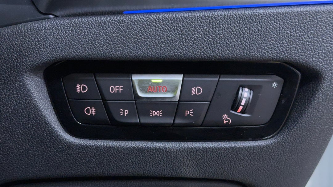 2020 BMW 3 30i Touring M Sport, Automatic, 43250 km, Utility Switches/Buttons