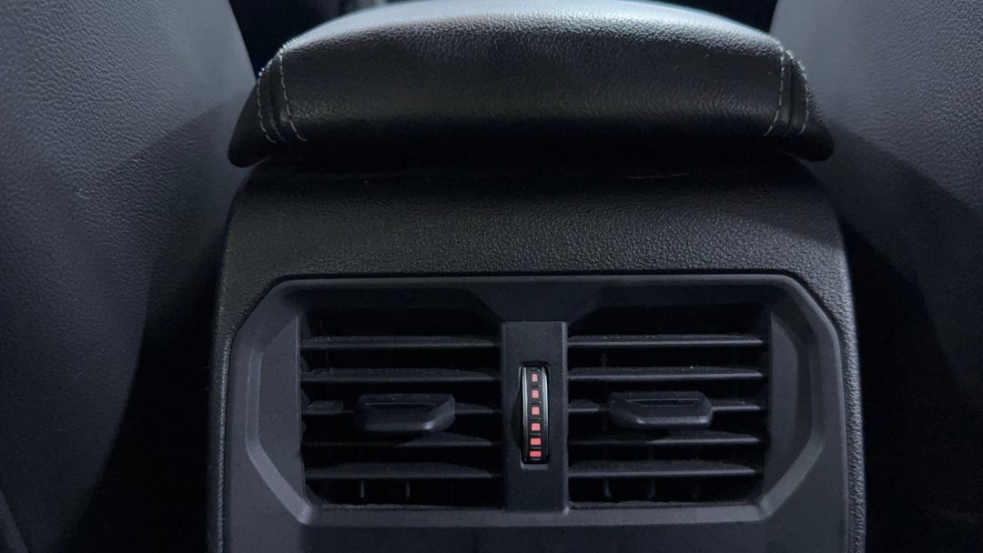 2020 BMW 3 30i Touring M Sport, Automatic, 43250 km, Rear A/C Vent