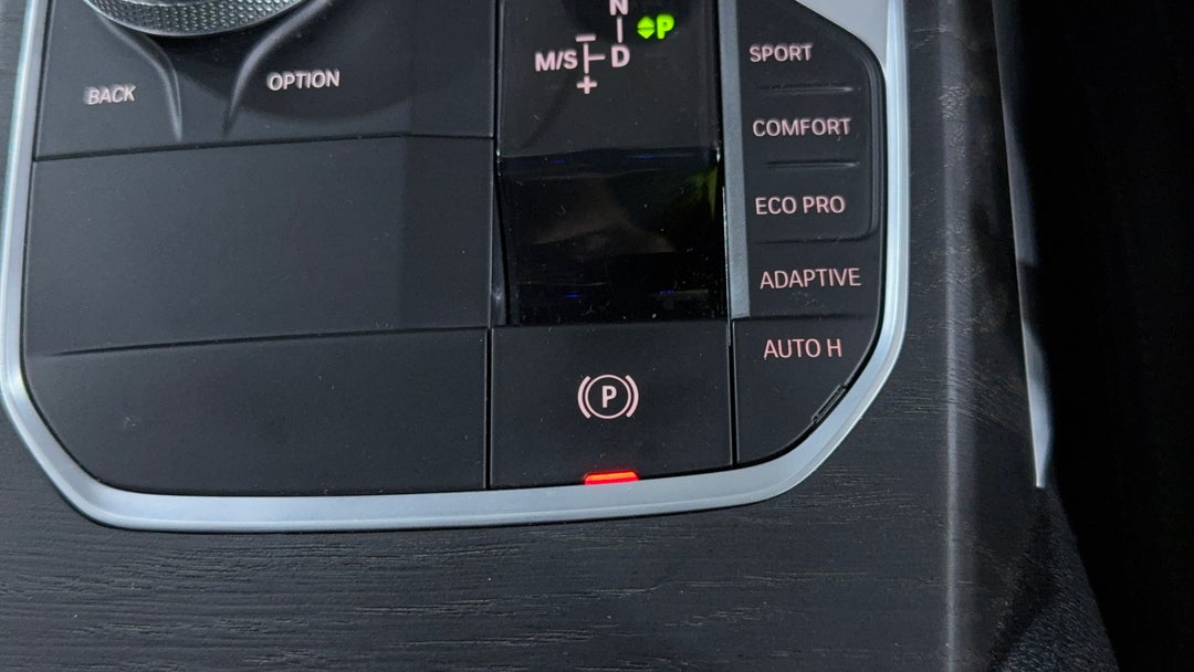 2020 BMW 3 30i Touring M Sport, Automatic, 43250 km, Handbrake