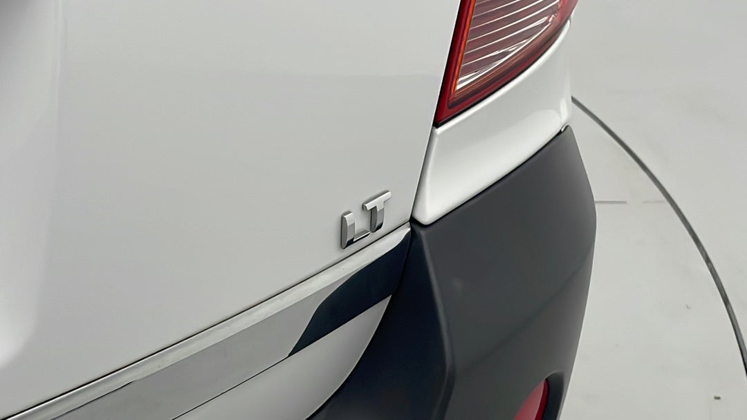 2015 Holden Captiva 5 Lt (fwd), Automatic, 90049 km, Badge (Boot Right Side)