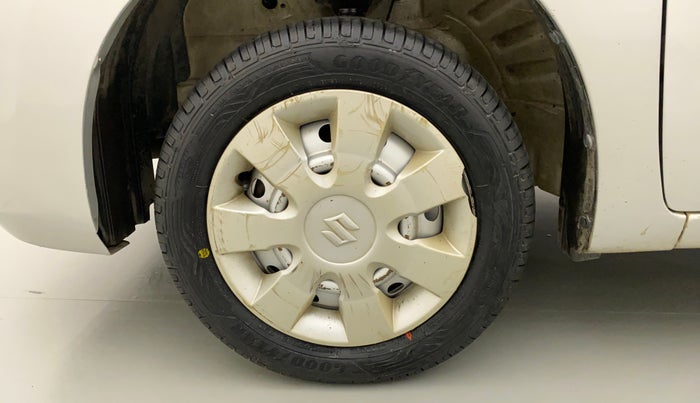 2013 Maruti Wagon R 1.0 LXI, Petrol, Manual, 65,366 km, Left Front Wheel