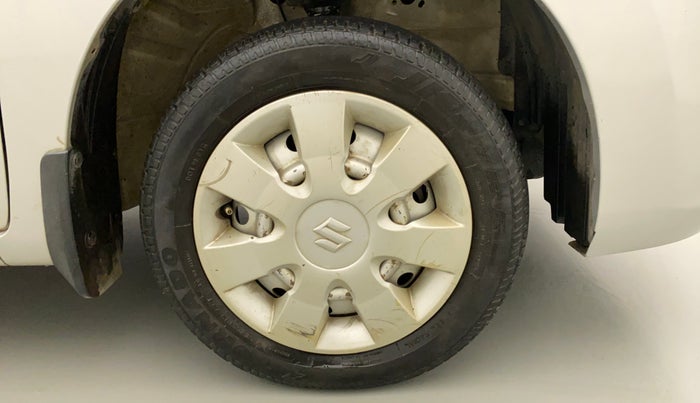 2013 Maruti Wagon R 1.0 LXI, Petrol, Manual, 65,366 km, Right Front Wheel
