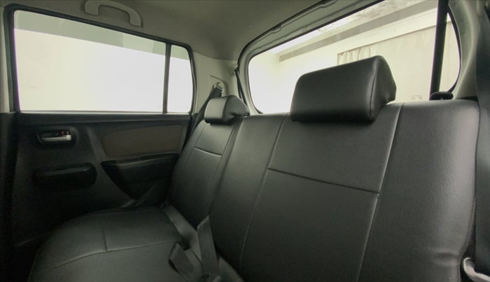 2013 Maruti Wagon R 1.0 LXI, Petrol, Manual, 65,366 km, Right Side Rear Door Cabin