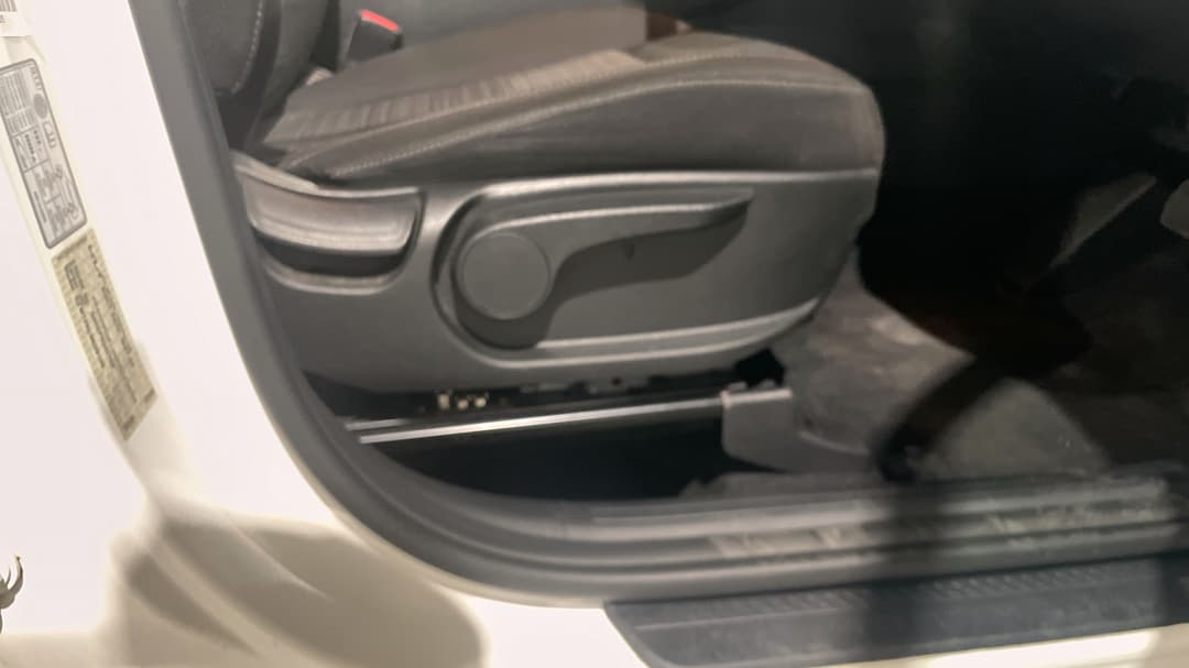 2023 Kia Sorento S 7 Seat, Automatic, 46719 km, Drivers Side Adjustment Panel