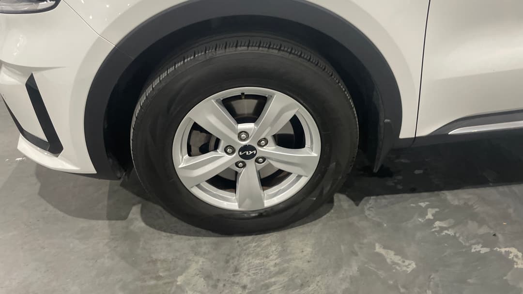 2023 Kia Sorento S 7 Seat, Automatic, 46719 km, Left Front Wheel