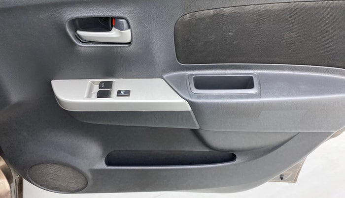2011 Maruti Wagon R 1.0 LXI CNG, CNG, Manual, 44,449 km, Driver Side Door Panels Control