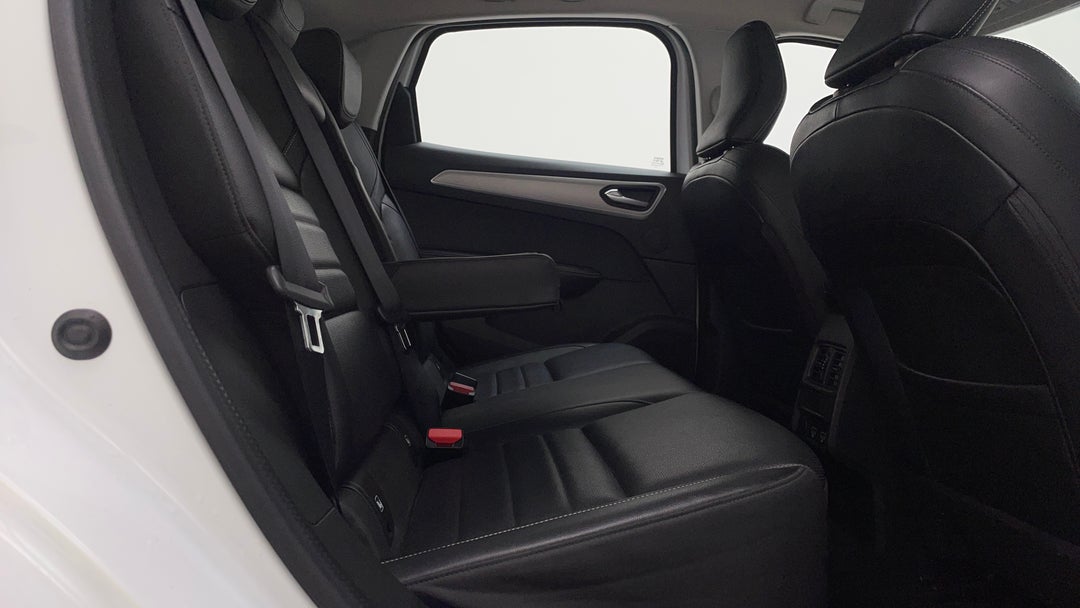 2023 Renault Arkana Zen, Automatic, 52296 km, Right Side Rear Door Cabin View
