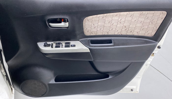 2016 Maruti Wagon R 1.0 VXI, CNG, Manual, 99,577 km, Driver Side Door Panels Control