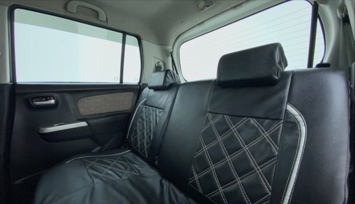 2016 Maruti Wagon R 1.0 VXI, CNG, Manual, 99,577 km, Right Side Rear Door Cabin