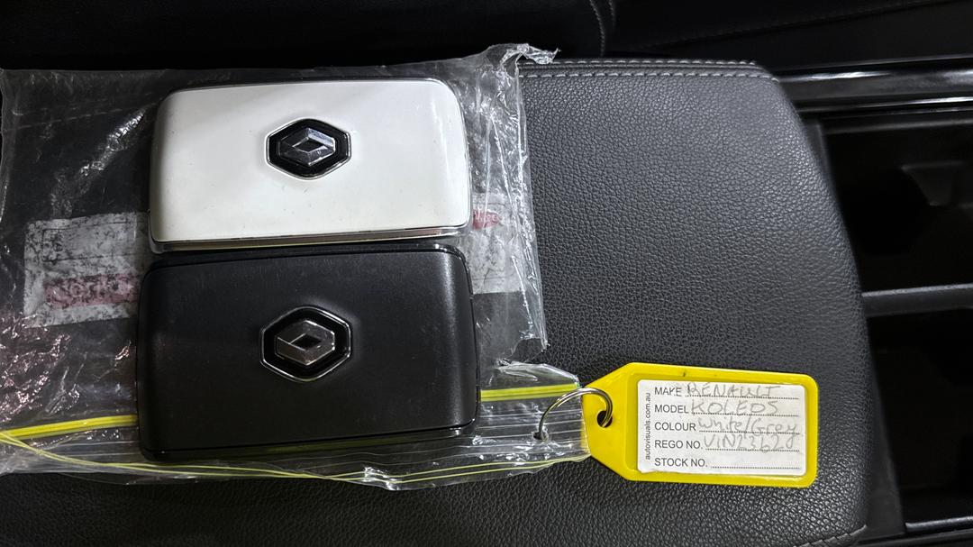 2020 Renault Koleos Black Edition, Automatic, 58444 km, Key Close-up