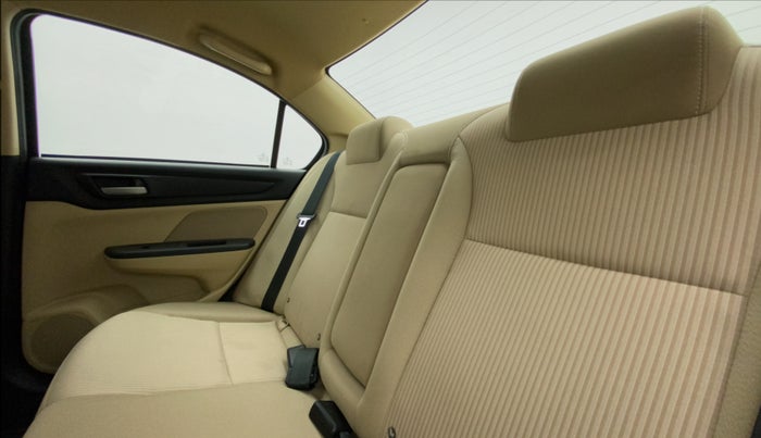 2023 Honda Amaze 1.2L I-VTEC VX CVT, Petrol, Automatic, 13,137 km, Right Side Rear Door Cabin