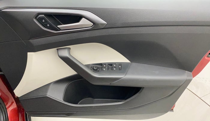 2022 Volkswagen TAIGUN TOPLINE 1.0 TSI MT, Petrol, Manual, 14,449 km, Driver Side Door Panels Control