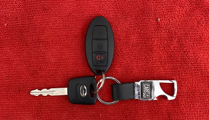 2016 Datsun Go T, Petrol, Manual, 27,553 km, Key Close Up