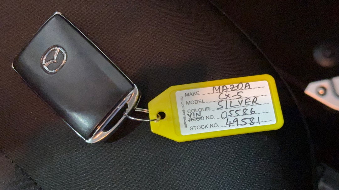 2023 Mazda CX-5 G20 Maxx (fwd), Automatic, 32324 km, Key Close-up