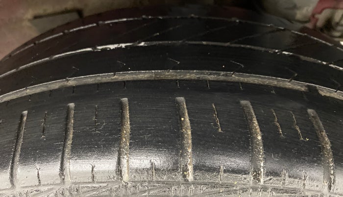 2014 Hyundai Xcent BASE 1.2, Petrol, Manual, 51,760 km, Left Rear Tyre Tread