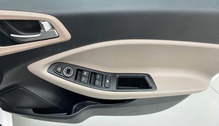 2020 Hyundai Elite i20 ASTA 1.2 (O), Petrol, Manual, 13,205 km, Driver Side Door Panels Control