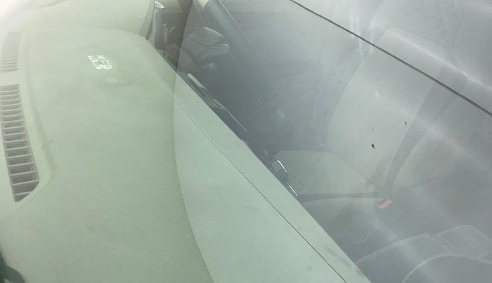 2017 Mahindra Kuv100 K4 PLUS 5 STR, Petrol, Manual, 18,884 km, Front windshield - Minor spot on windshield