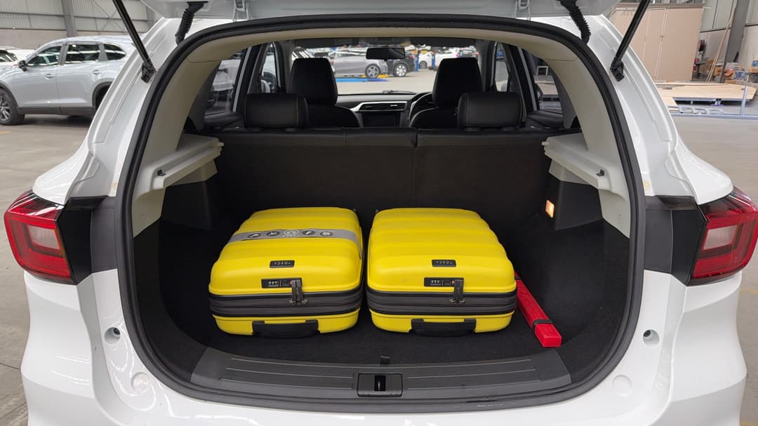 2023 MG ZS Excite, Automatic, 39074 km, Boot Inside View with Luggage