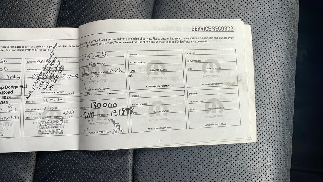 2015 Jeep Grand Cherokee Overland (4x4), Automatic, 140564 km, Service History