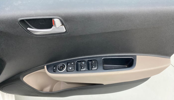 2015 Hyundai Grand i10 ASTA 1.1 (O) CRDI, Diesel, Manual, 48,610 km, Driver Side Door Panels Control