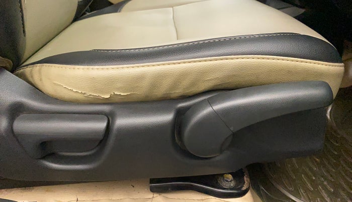 2015 Honda City 1.5L I-VTEC SV, Petrol, Manual, 23,658 km, Driver Side Adjustment Panel