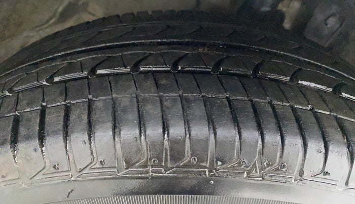 2016 Honda Jazz 1.2 S MT, Petrol, Manual, 53,130 km, Left Front Tyre Tread