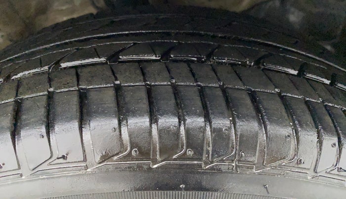 2016 Honda Jazz 1.2 S MT, Petrol, Manual, 53,130 km, Right Front Tyre Tread