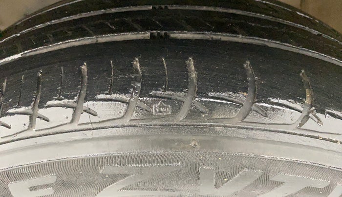 2015 Honda Jazz 1.2 E MT, Petrol, Manual, 35,244 km, Left Front Tyre Tread