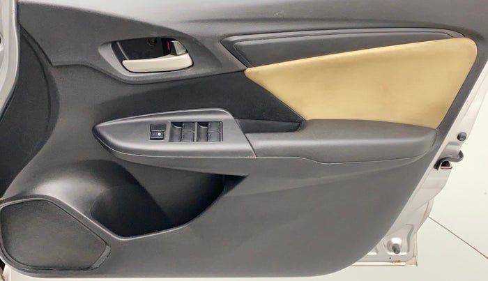 2015 Honda Jazz 1.2 E MT, Petrol, Manual, 35,244 km, Driver Side Door Panels Control