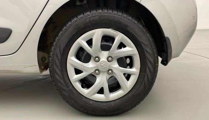 2017 Hyundai Grand i10 1.2 KAPPA SPORTZ (O), Petrol, Manual, 12,246 km, Left Rear Wheel