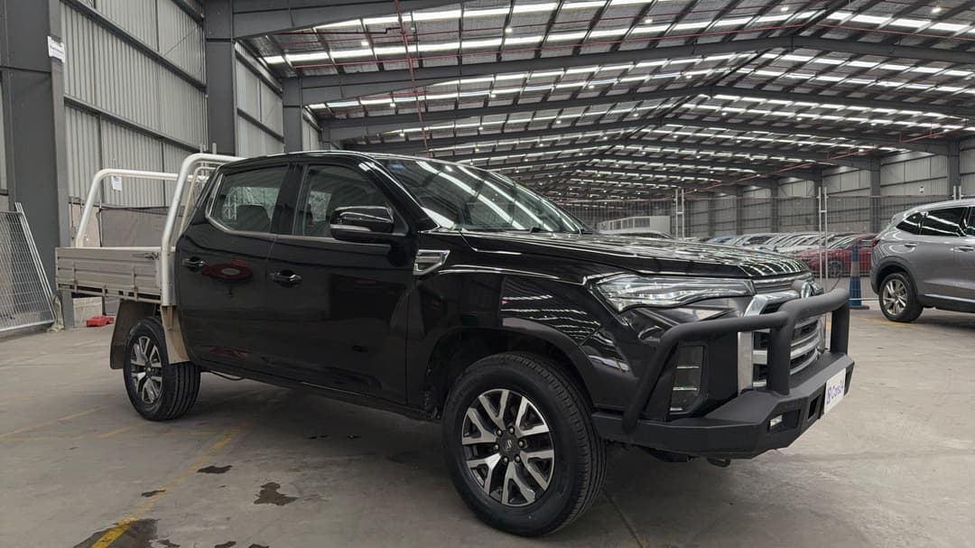 2022 LDV T60 Max Pro (4x4), Manual, 100769 km, Right Front Diagonal (45- Degree) View