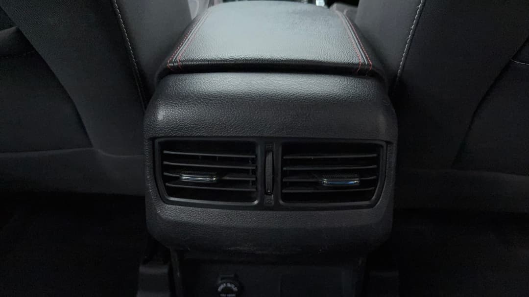 2022 LDV T60 Max Pro (4x4), Manual, 100769 km, Rear A/C Vent