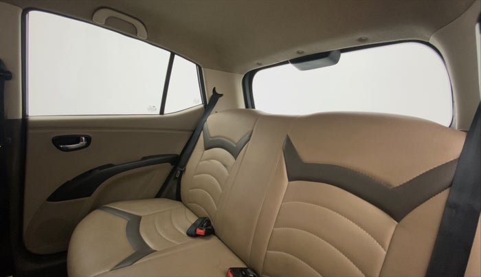2011 Hyundai i10 MAGNA 1.1, Petrol, Manual, 42,576 km, Right Side Rear Door Cabin