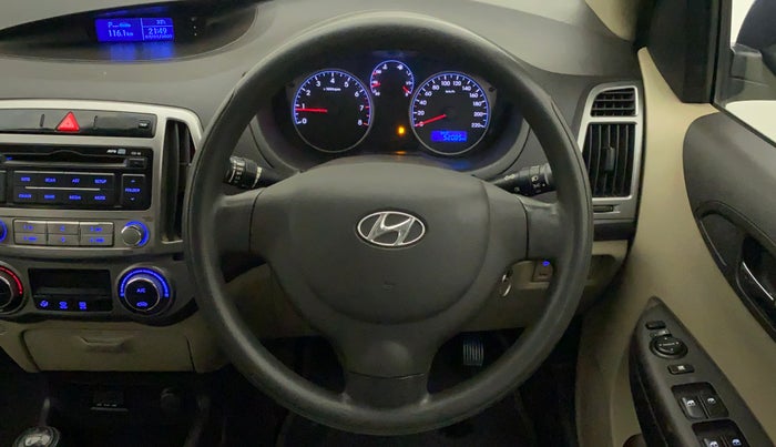 2013 Hyundai i20 MAGNA (O) 1.2, CNG, Manual, 52,084 km, Steering Wheel Close Up