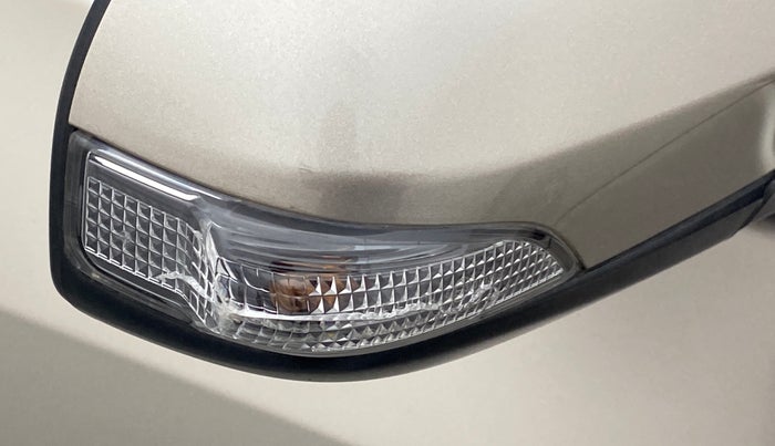 2018 Toyota Corolla Altis G CVT PETROL, Petrol, Automatic, 19,324 km, Right rear-view mirror - Indicator light has minor damage