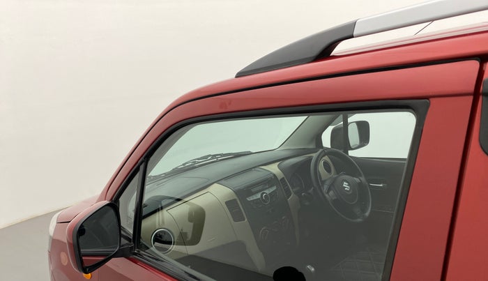2017 Maruti Wagon R 1.0 VXI AMT, Petrol, Automatic, 83,980 km, Front passenger door - Door visor damaged